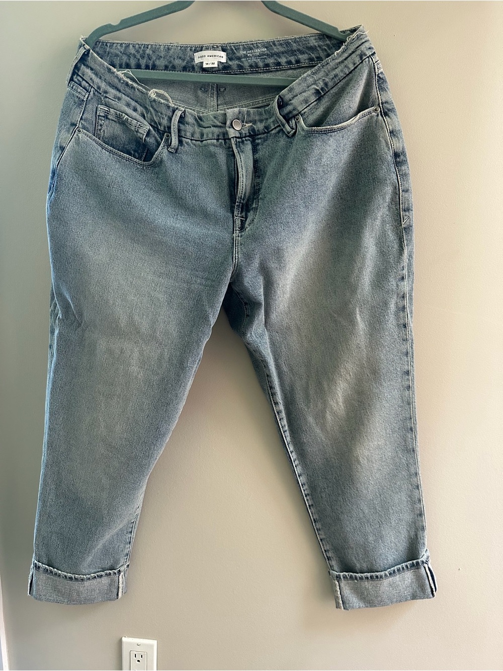 Good American The Weekender Petite Jeans Size 14/32